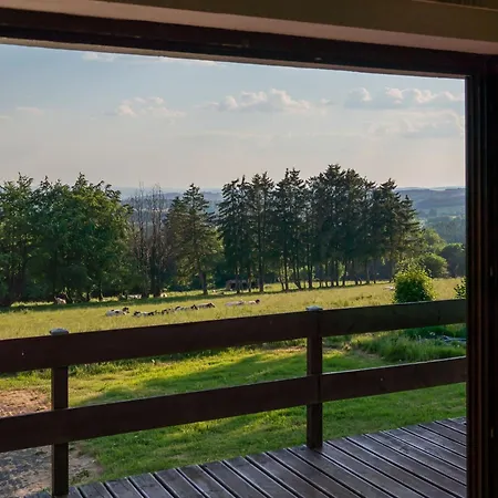 Сasa de vacaciones Typical Ardennes With Hot Tub