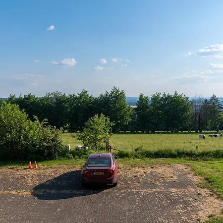 Typical Ardennes With Hot Tub Tatil Evi Ovifat